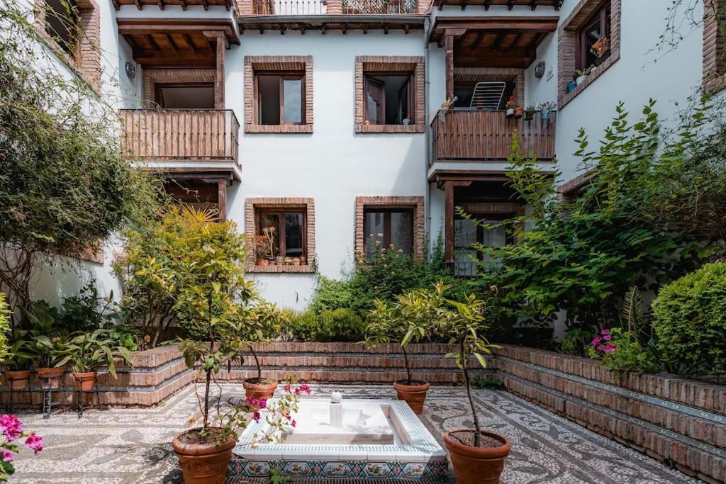Qh Caldeleria Vieja Apartment Granada Exterior photo