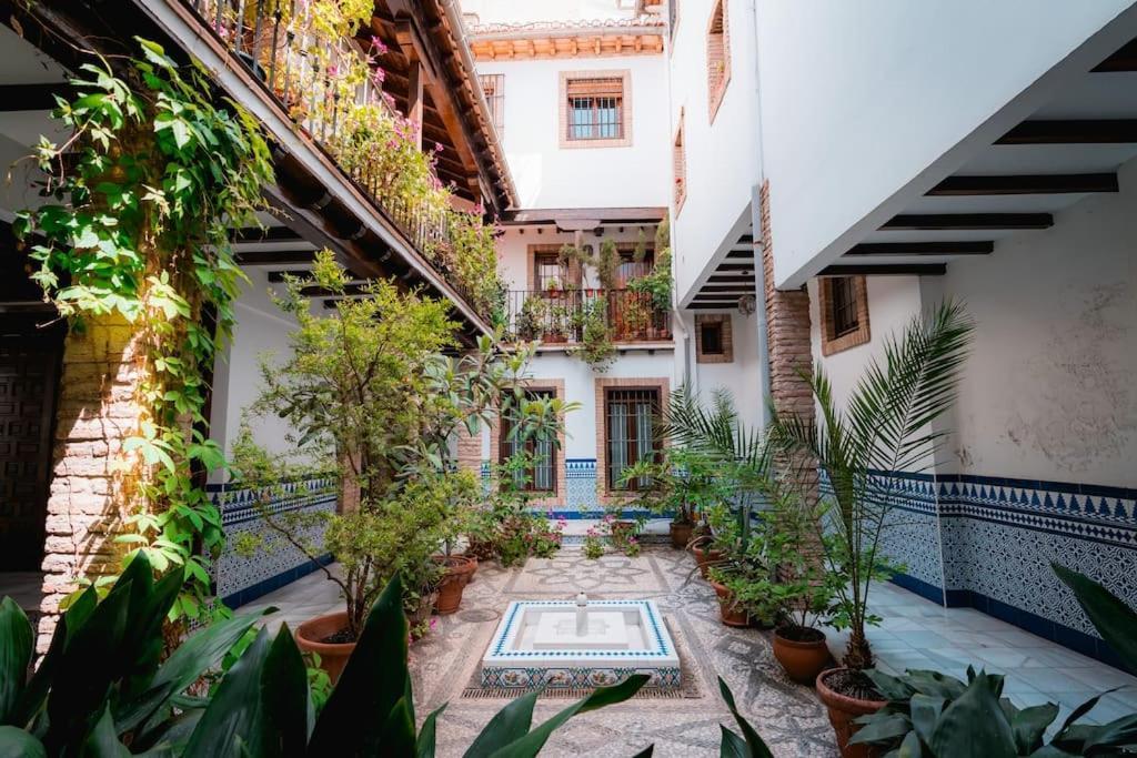 Qh Caldeleria Vieja Apartment Granada Exterior photo