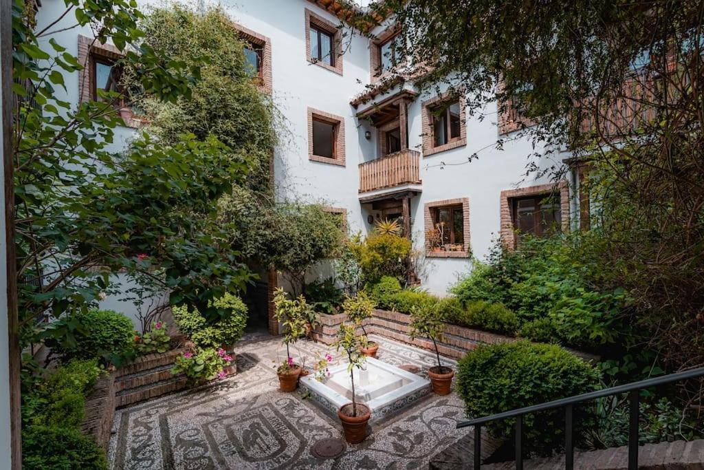 Qh Caldeleria Vieja Apartment Granada Exterior photo